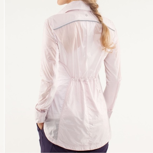 Lululemon Pedal Power Wind Shirt in Neutral Blush - Picture 3 of 10